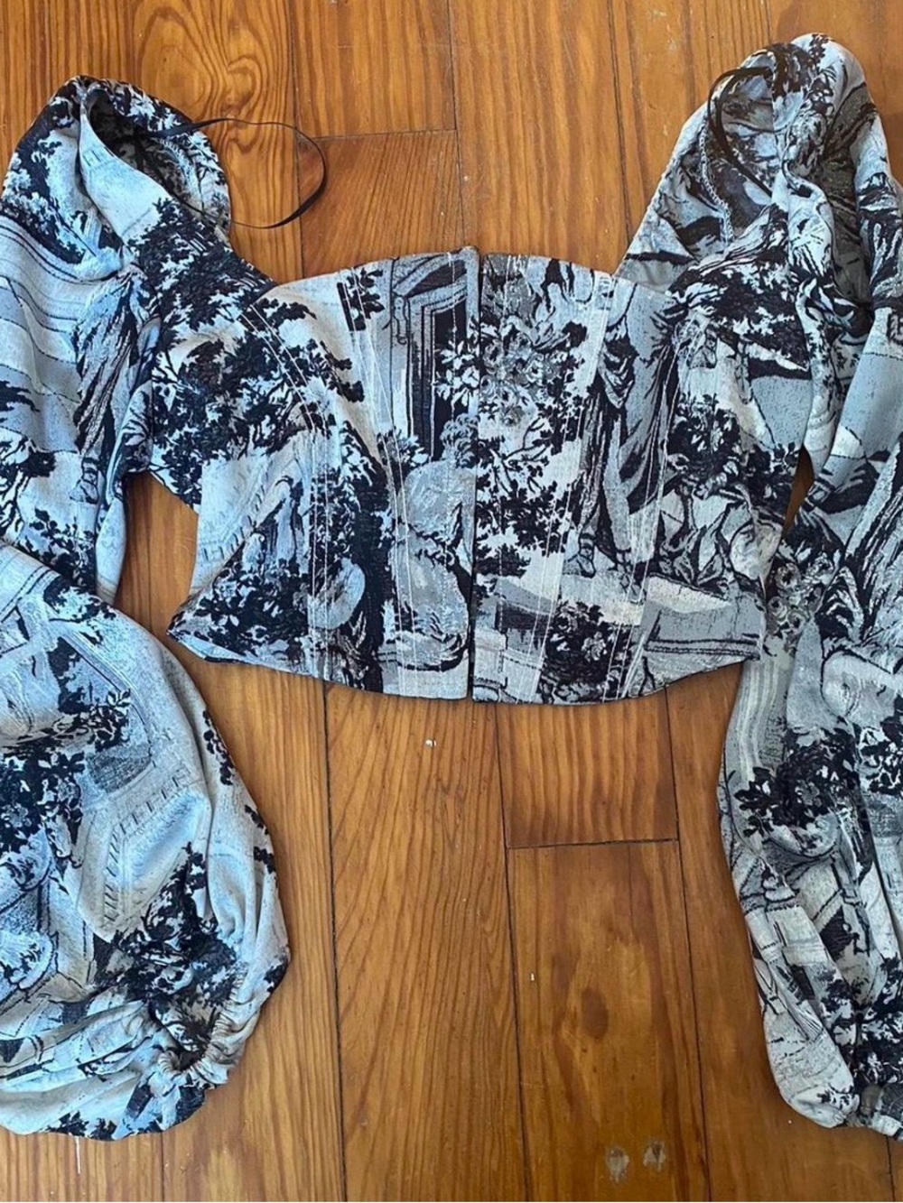 Urban Outfitters Black and White Printed Puff-Sleeve Corset Crop Top
